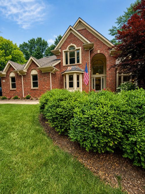 244 Indian Trl, Lake Orion, MI, 48362-1260 | Card Image