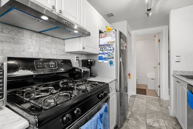 APT-502 - 15 N Beacon St, Condo with 2 bedrooms, 2 bathrooms and null parking in Boston MA | Image 9