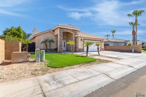 1533 E D St, San Luis, AZ, 85336-6990 | Card Image