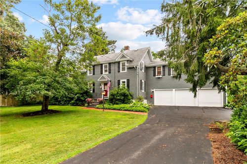 303 Washington Rd, Barrington, RI, 02806-1833 | Card Image