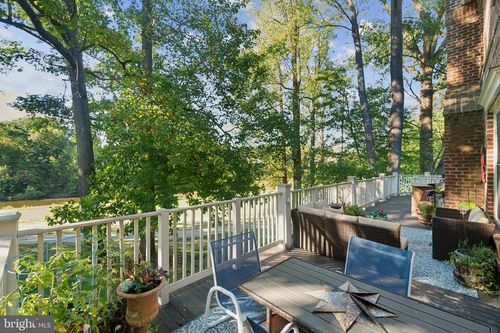 7809 Fox Gate Ct, BETHESDA, MD, 20817-4100 | Card Image