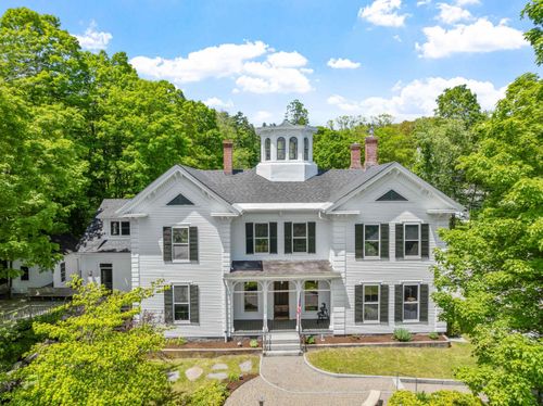 12 Highland St, Meredith, NH, 03253-6215 | Card Image