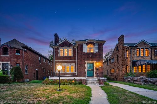 17511 Indiana St, Detroit, MI, 48221-2404 | Card Image
