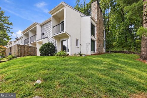150 W Kenilworth Cir, NEWTOWN SQUARE, PA, 19073-2120 | Card Image