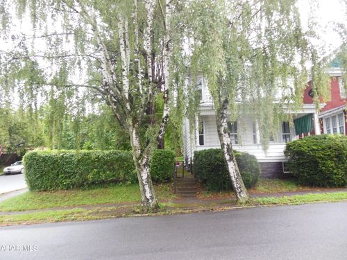 303 Bell Ave, Altoona, PA, 16602-4937 | Card Image