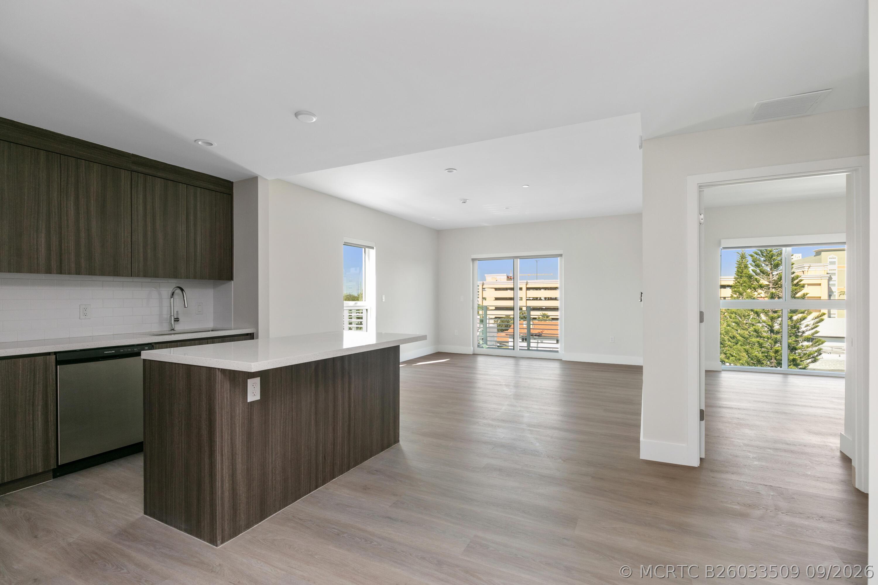 Residential in Hollywood