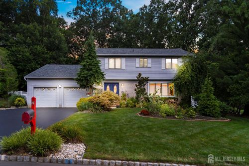 4 Deer Run Ct, East Brunswick, NJ, 08816-4005 | Card Image