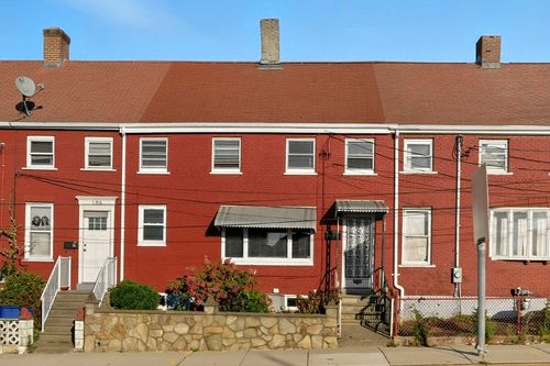 130-130 Broadway, Fall River, MA, 02721-1107 | Card Image
