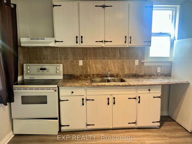 655 Browns Line, House other with 5 bedrooms, 3 bathrooms and 4 parking in Etobicoke ON | Image 20