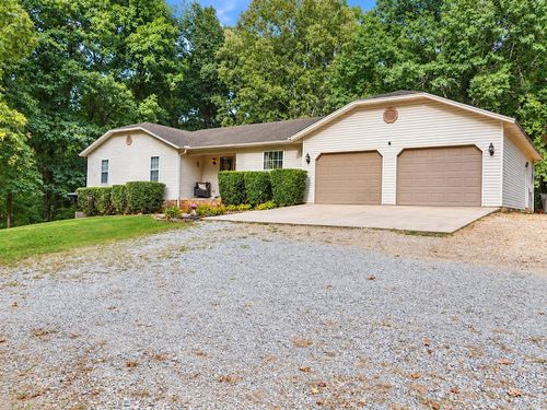 5703 Fairview Rd, Paragould, AR, 72450-9741 | Card Image
