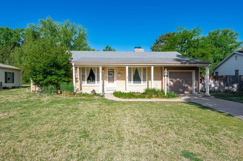 325 N Brookside, Wichita, KS, 67208 | Card Image
