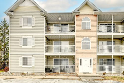 apt-1a-2343 99th St, Highland, IN, 46322-2288 | Card Image