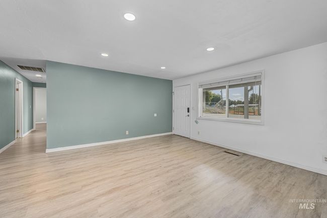 1220 E 4 Th St, House other with 4 bedrooms, 3 bathrooms and 2 parking in Weiser ID | Image 5
