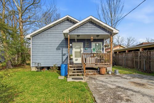 1802 Fort Worth St, Baytown, TX, 77520-3018 | Card Image