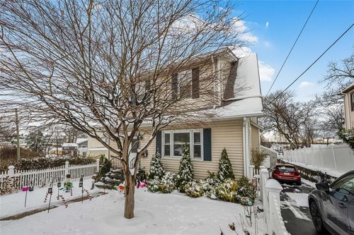55 Clark Pl, Port Chester, NY, 10573-3018 | Card Image