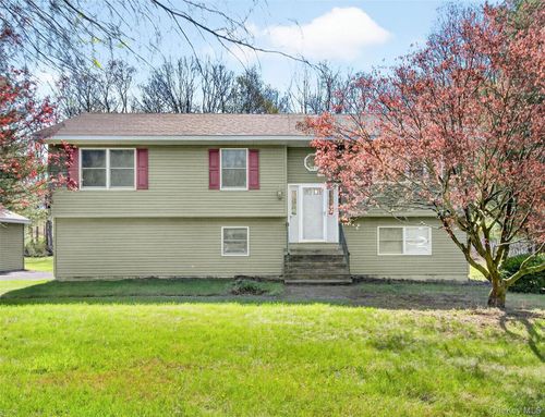 35 Cora Rose Ln, Huguenot, NY, 12746-5301 | Card Image