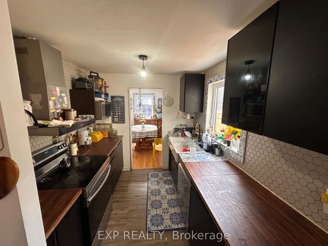1076 Barwell Ave, House attached with 5 bedrooms, 3 bathrooms and 2 parking in Ottawa ON | Image 4