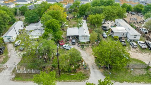 404 Quail Run, Buda, TX, 78610-4829 | Card Image
