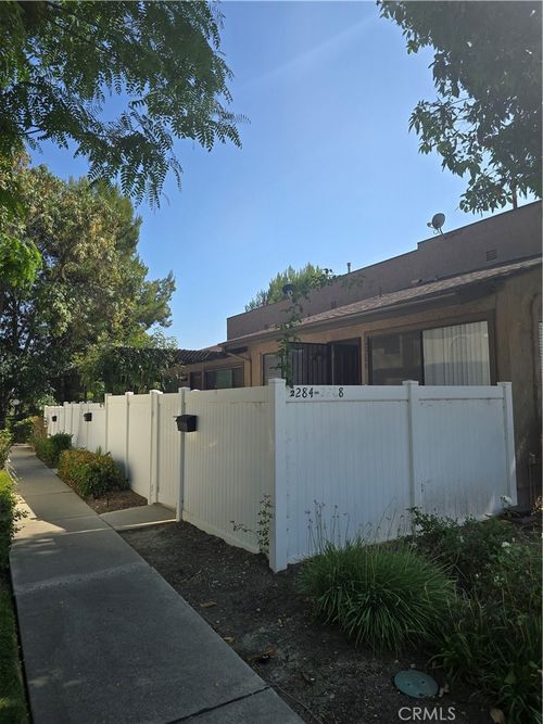 6-2288 Loma Alta Dr, Fullerton, CA, 92833-1618 | Card Image