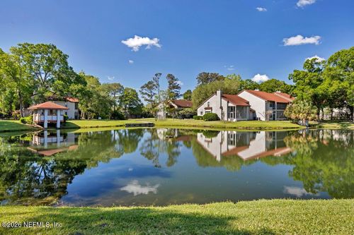 2001 Wood Hill Dr, Jacksonville, FL, 32256-0158 | Card Image