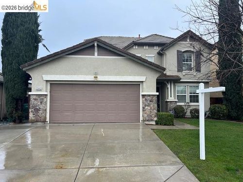 2242 Middlebury Way, Stockton, CA, 95212-2765 | Card Image