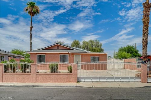 3424 Siler Ave, North Las Vegas, NV, 89030-4627 | Card Image