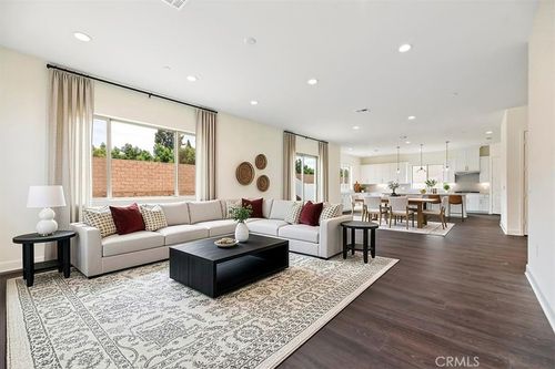 1452 Moore St, Redlands, CA, 92374-5058 | Card Image