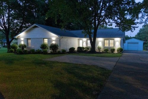 940 Cave Mill Rd, Bowling Green, KY, 42104-4679 | Card Image