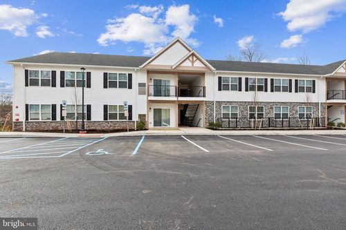 205-905 Forest Lane, SCHWENKSVILLE, PA, 19473 | Card Image