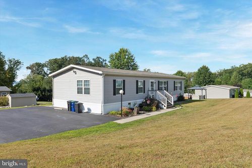 726 Jeb Dr, GAP, PA, 17527-9594 | Card Image