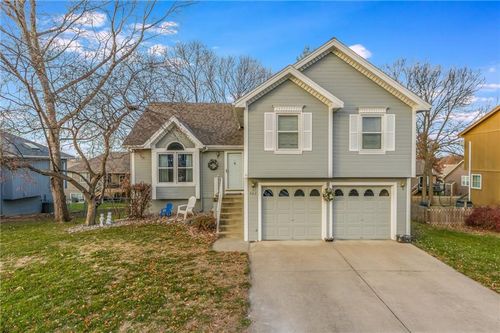 402 Regency Park Street, Kearney, MO, 64060 | Card Image