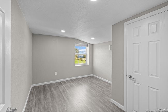 3041 Fm 3335, House other with 5 bedrooms, 3 bathrooms and null parking in Stockdale TX | Image 38