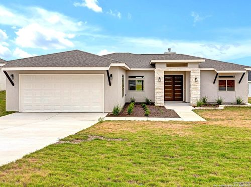 177 Pine Valley Dr, La Vernia, TX, 78121-3975 | Card Image