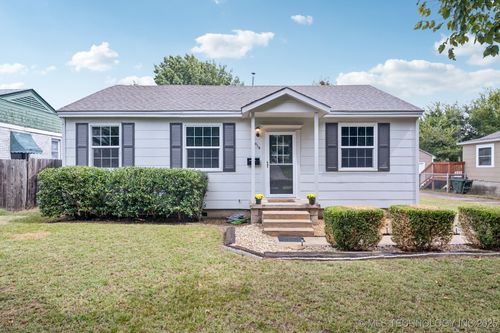 1015 N Main St, Sand Springs, OK, 74063-7808 | Card Image