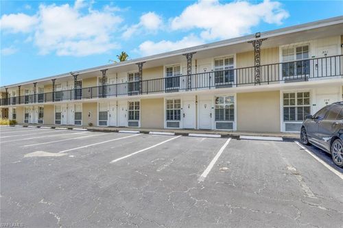 115-2555 Tamiami Trl N, NAPLES, FL, 34103-4408 | Card Image