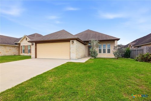 210 Amberglow Ct, Victoria, TX, 77904-3863 | Card Image