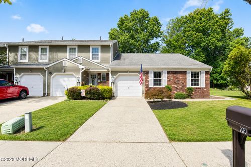 99 Oak Ln, Eatontown, NJ, 07724-3474 | Card Image