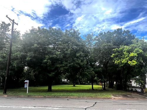 1515 Lindsey St, Denton, TX, 76205-6953 | Card Image
