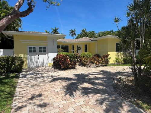 0-7511 Miami View Dr, North Bay Village, FL, 33141-4034 | Card Image