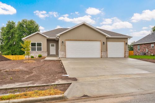 3026 E Bradford East Street, Republic, MO, 65738 | Card Image