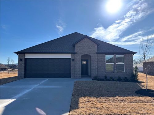 447 W Taverner Xing, Farmington, AR, 72730 | Card Image