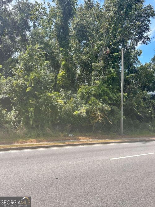 900 S Georgia Pkwy E, waycross, GA, 31501-2830 | Card Image