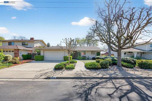 555 Ontario Dr, Livermore, CA, 94550-5250 | Card Image
