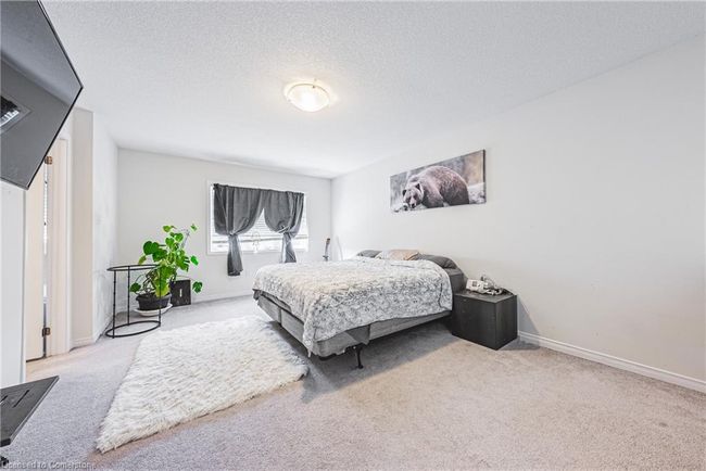 8258 Tulip Tree Dr, Townhouse with 3 bedrooms, 3 bathrooms and 2 parking in Niagara Falls ON | Image 9
