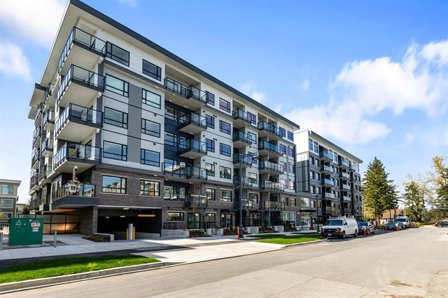 220 - 10777 138 Street, Condo with 2 bedrooms, 2 bathrooms and 1 parking in Surrey BC | Image 2