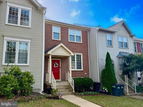 6953 Compton Ln, CENTREVILLE, VA, 20121-5010 | Card Image