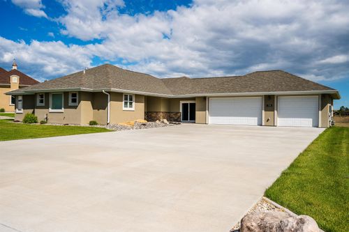770 Northridge Way, Buffalo, WY, 82834-1511 | Card Image