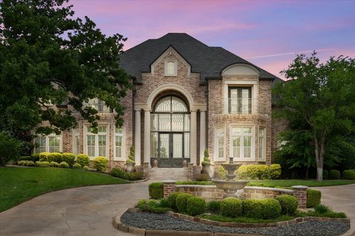 5106 Oak Ln, Arlington, TX, 76017-3602 | Card Image