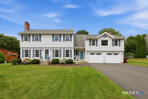 84 Lake Garda Dr, Unionville, CT, 06085-1516 | Card Image