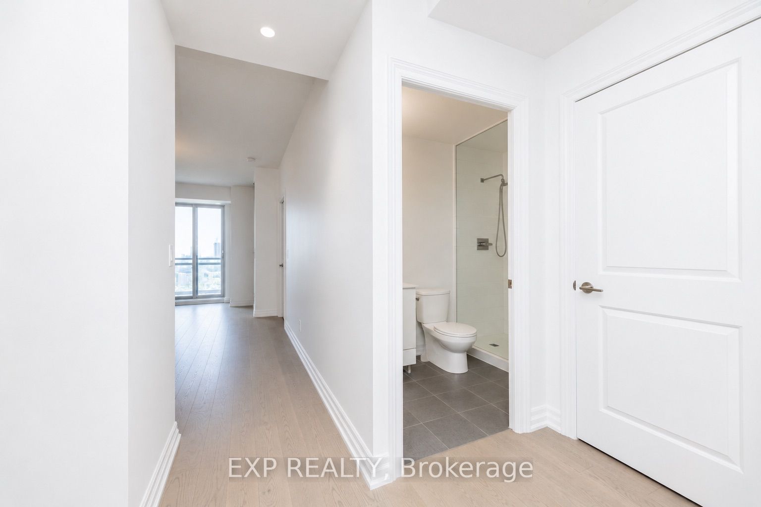 Residential in Toronto C08 3